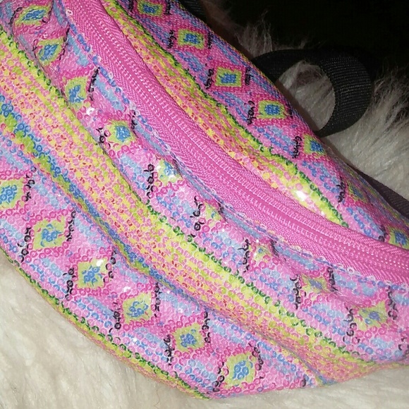 fanny pouch - Picture 2 of 2